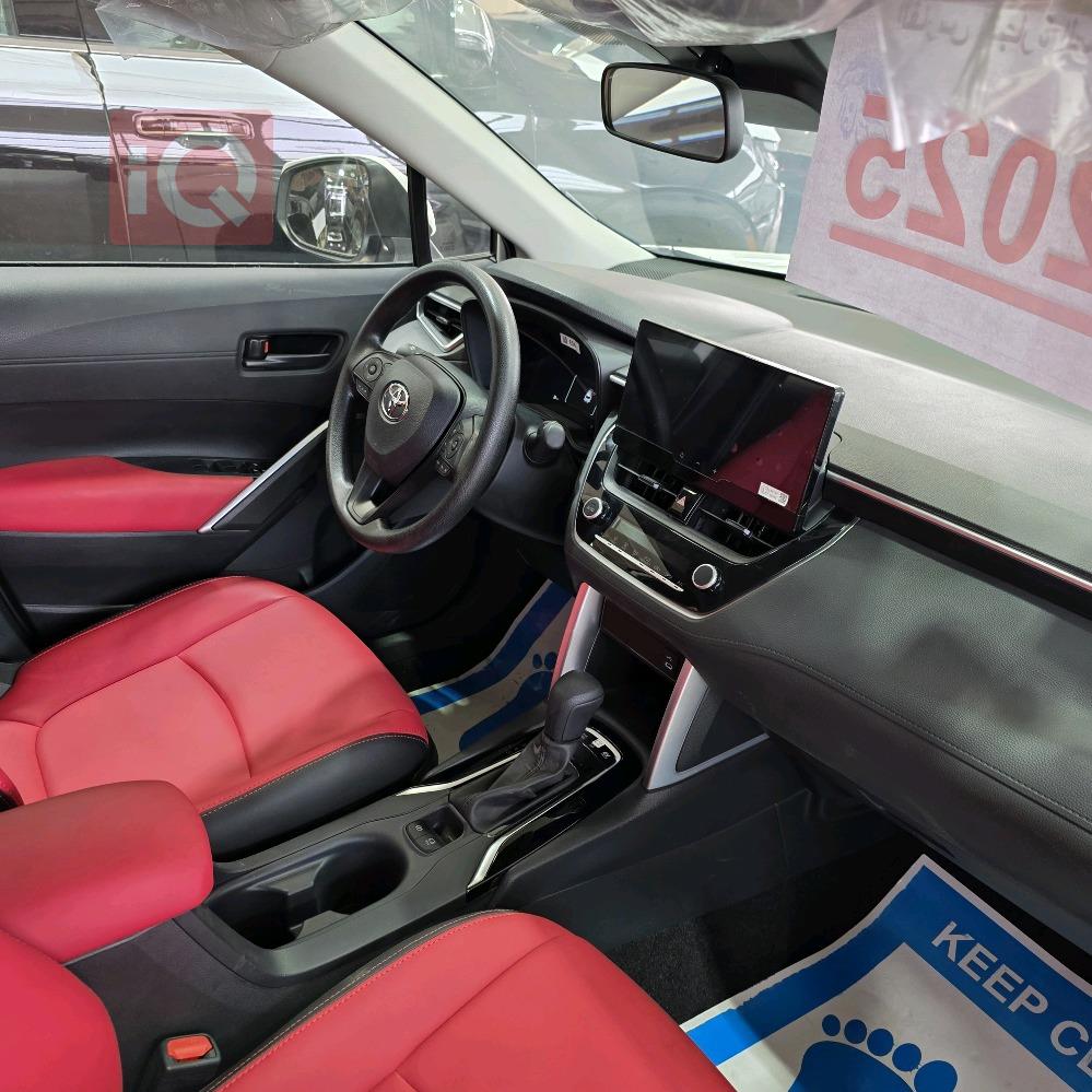 تۆیۆتا کۆرۆلا کرۆس